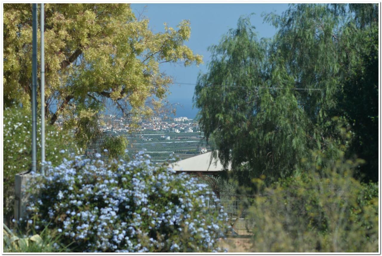 Cozy Home With Great View In Ancient Corinth Exterior photo